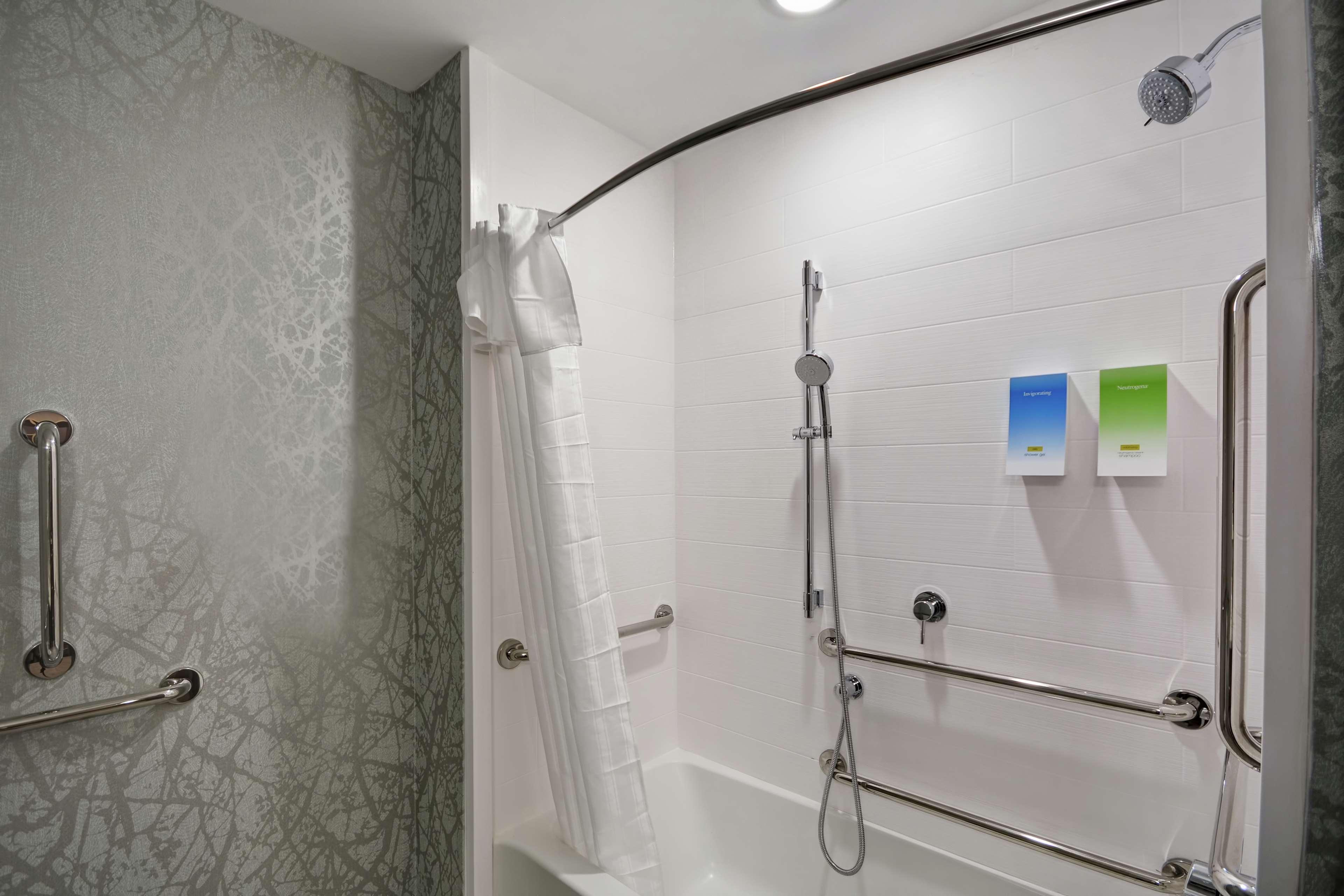 Home2 Suites By Hilton Grand Rapids North Walker Kültér fotó